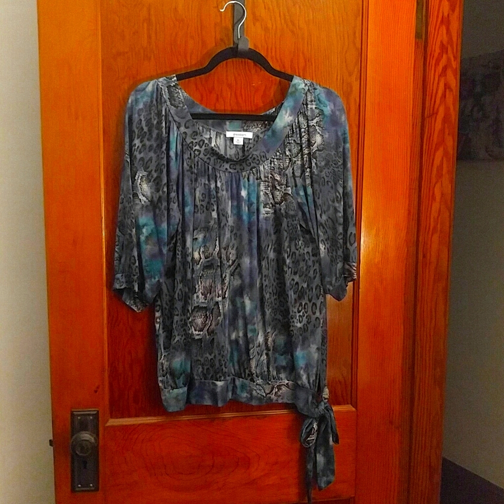 Women's blouse